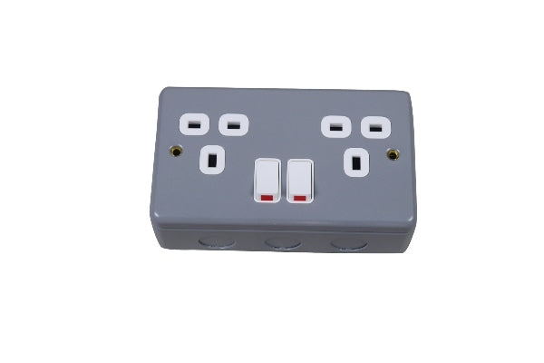 AFRICAB SOCKET OUTLET DOUBLE METAL 13A